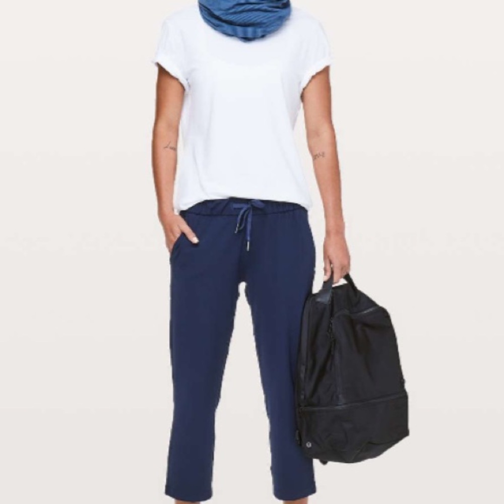 Lululemon On the Fly Pant, True Navy | Size 6, 23” Inseam